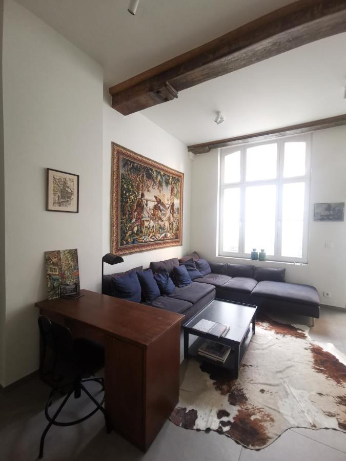 Nostalgia Homestay Brujas Exterior foto
